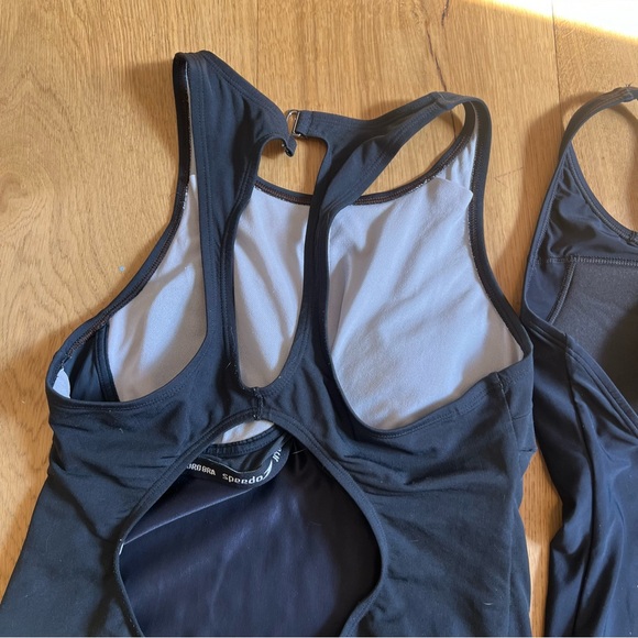 Speedo Women’s Swimsuit size 10 - Picture 8 of 8